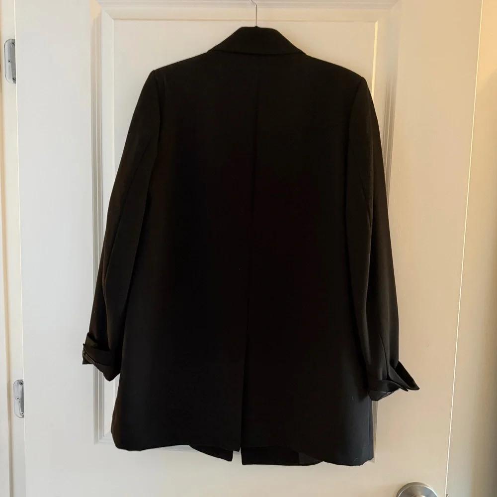Zara Women's Elegant Black Suit Jacket - Picture 4 of 4